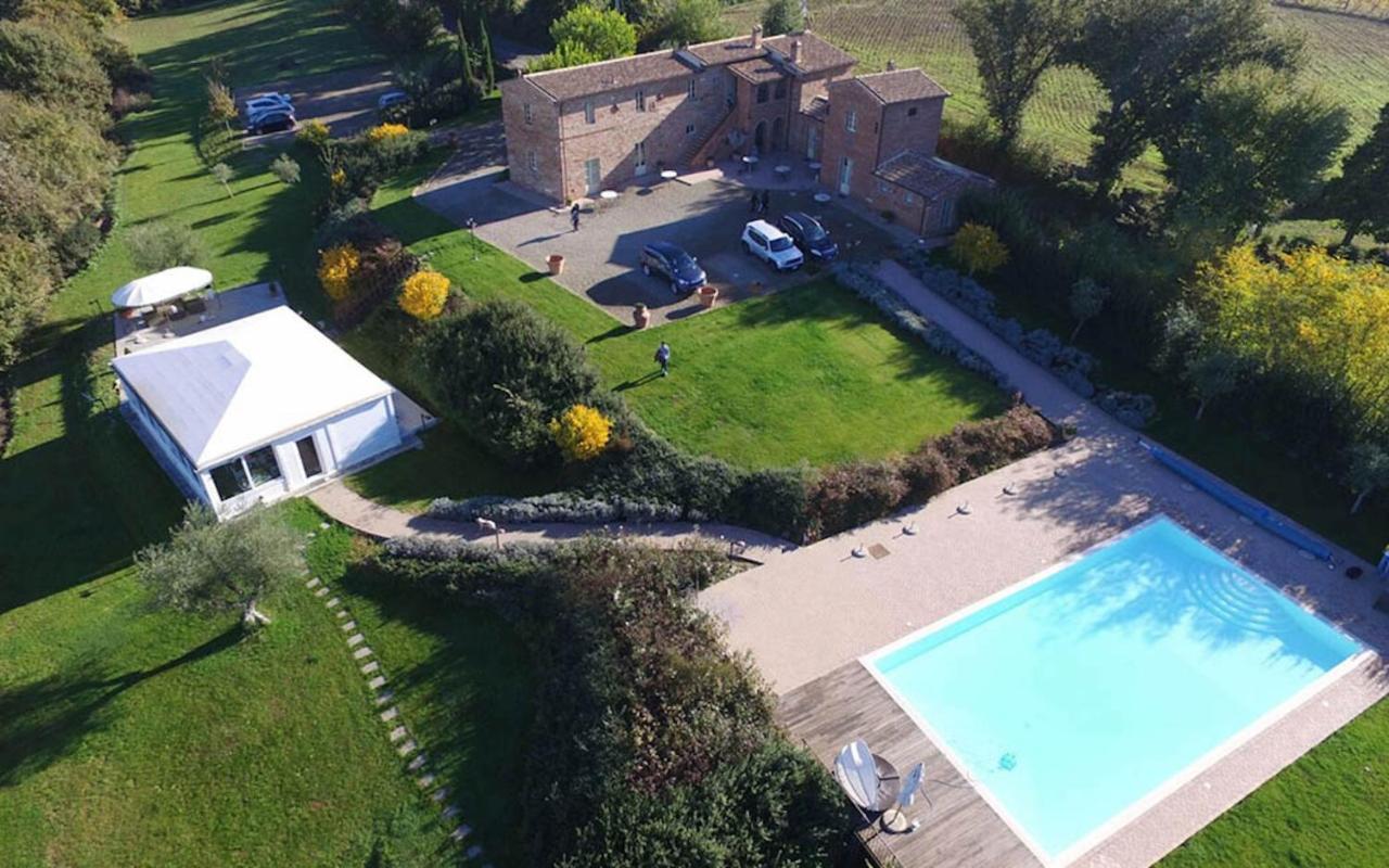 Casale Cardini Guest House Foiano Della Chiana Luaran gambar