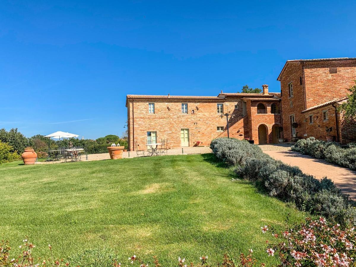 Casale Cardini Guest House Foiano Della Chiana Luaran gambar